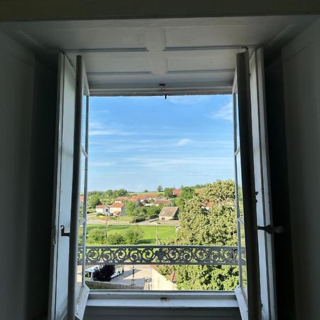 Chateau De Frasne 外观 照片
